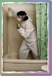 woman_cleaning_bathroom